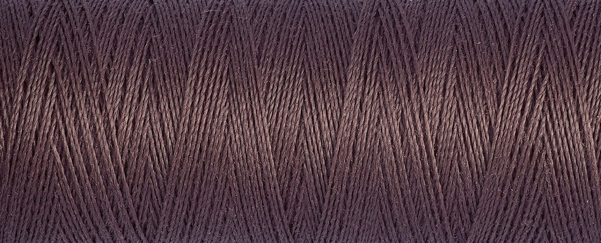 Gutermann colour 423