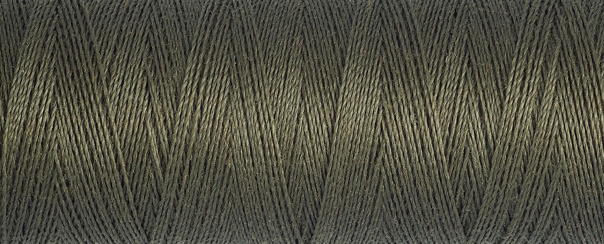 Gutermann colour 676