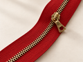 Red (2407)