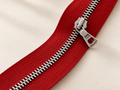 Red (2407)