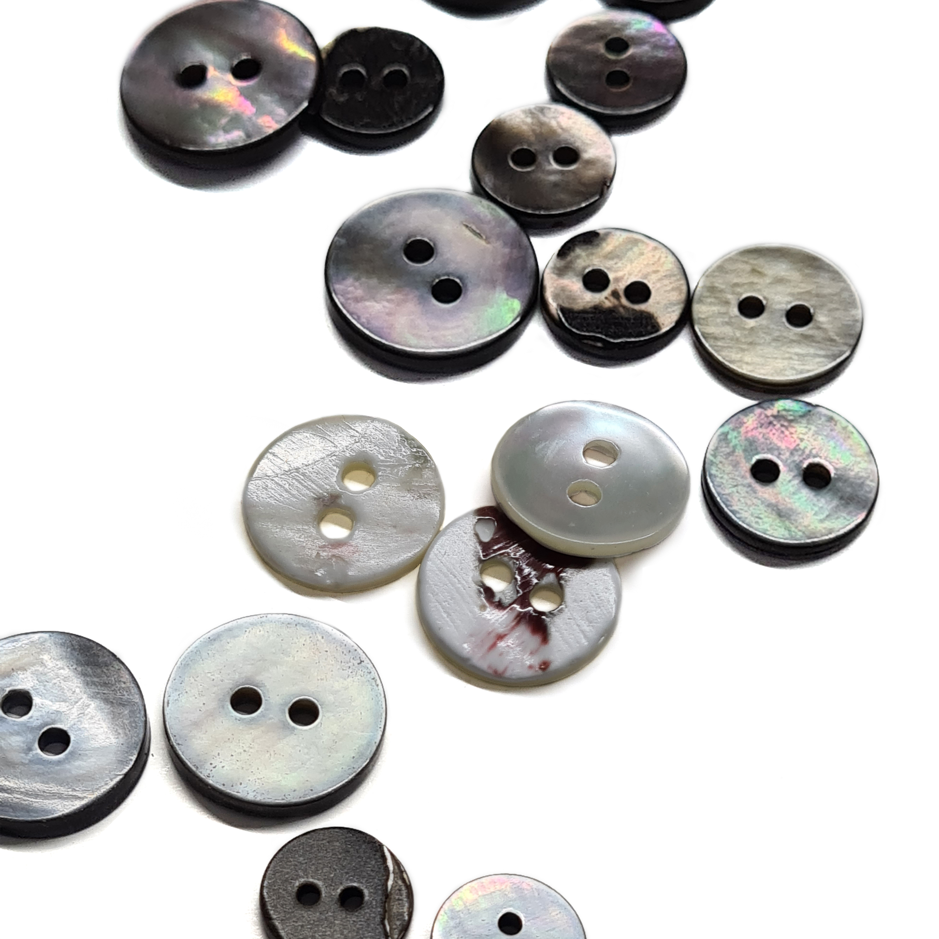 2-Hole Flat Shell Buttons