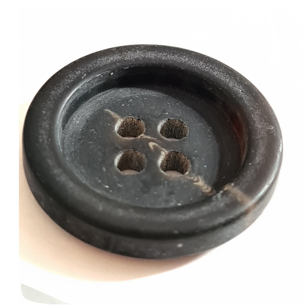 4-Hole Faux Horn Button