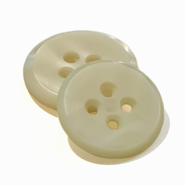 4-Hole Plastic Pearl Button