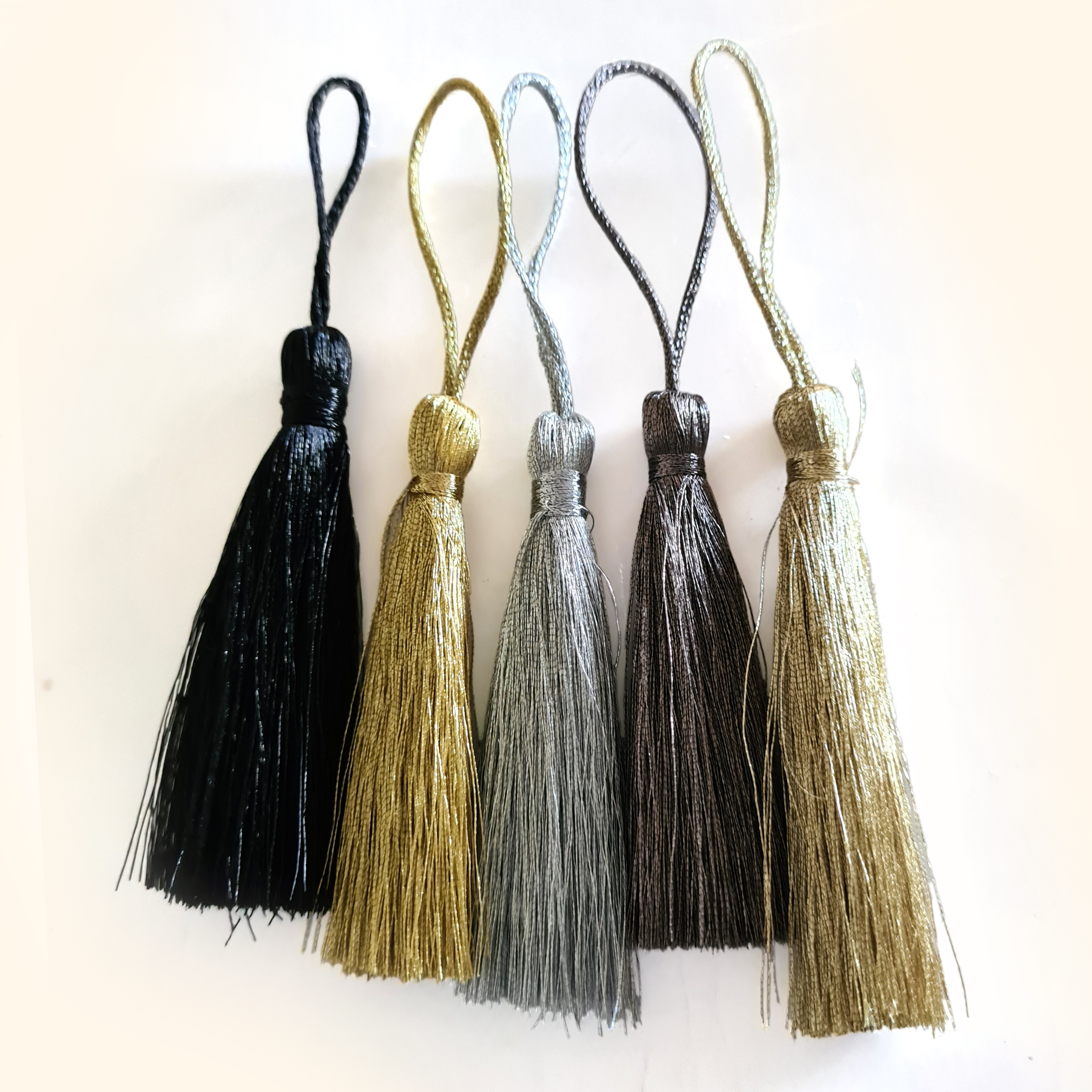 8cm Polyester Metallic Tassel