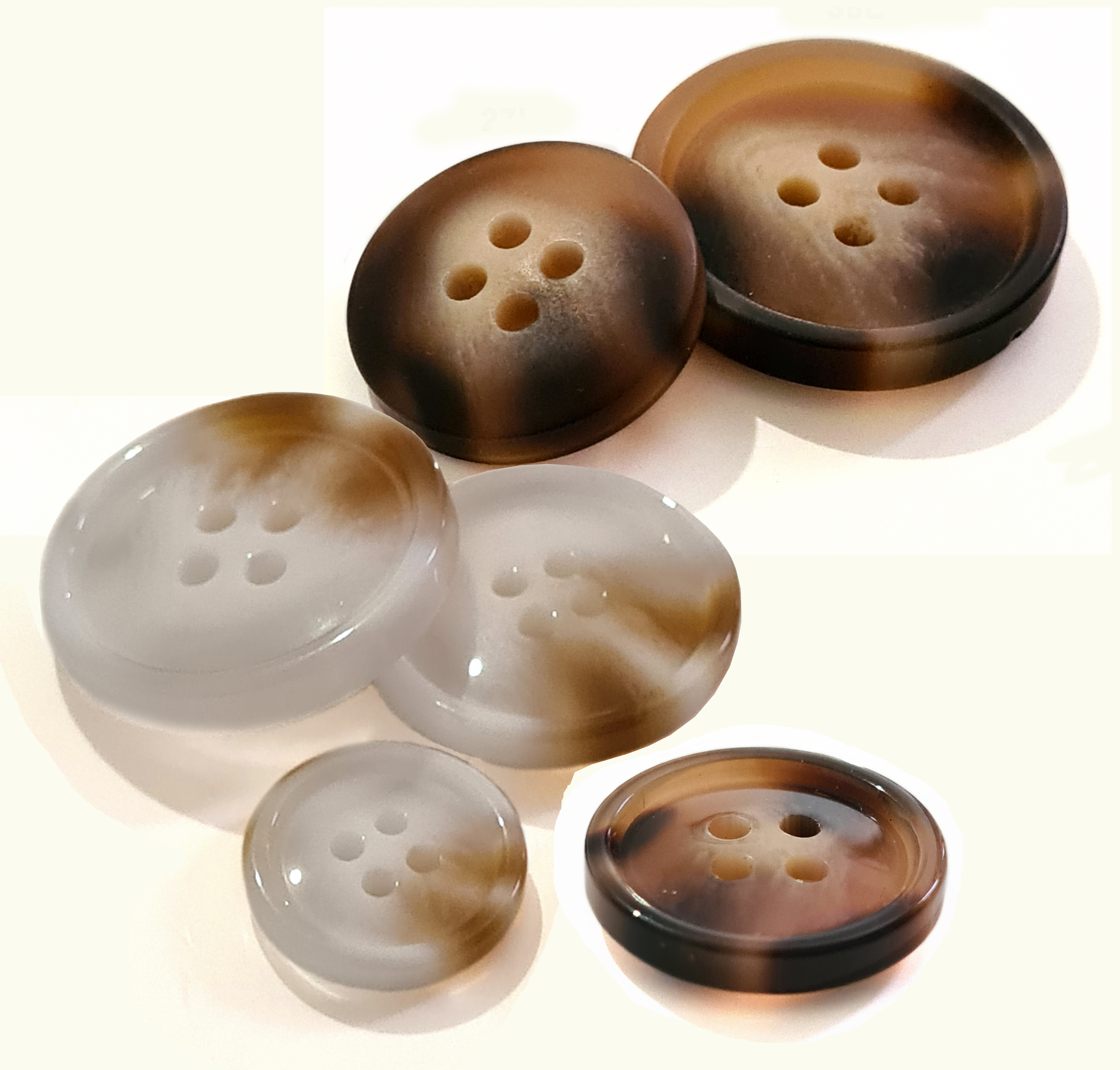 4-Hole Faux Horn Button