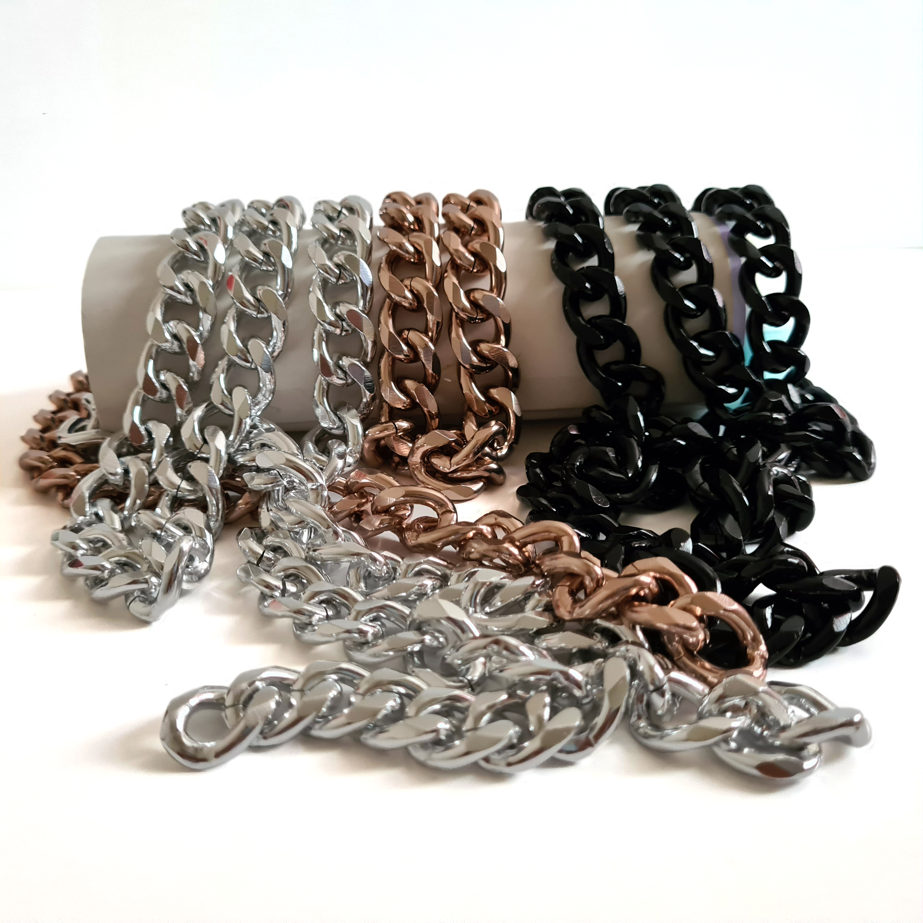 Chunky Metal Curb Chain